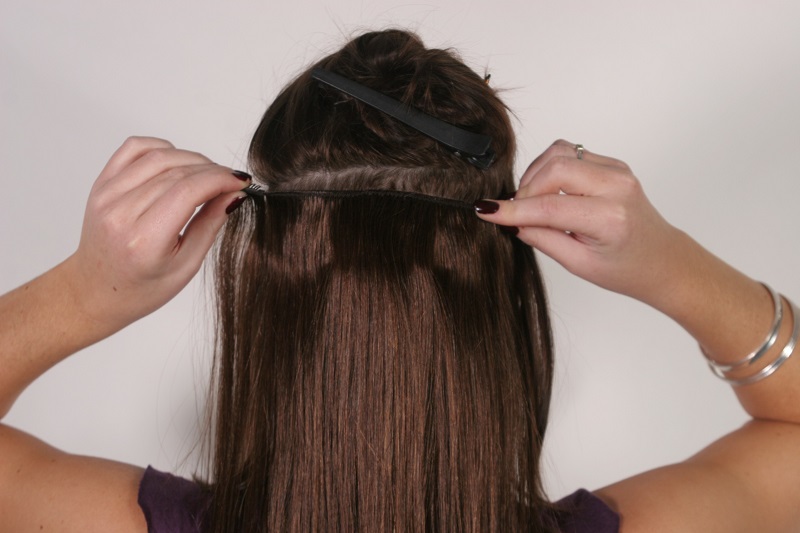 acconciature capelli lunghi con extension
